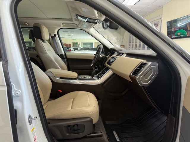 2020 Land Rover Range Rover Sport SE