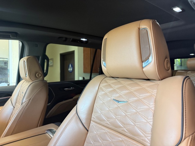 2022 Cadillac ESCALADE ESV SPORT
