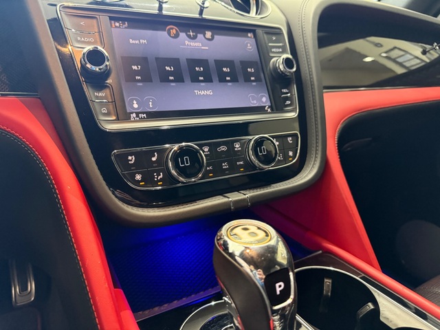 2020 Bentley BENTAYGA V8 AWD