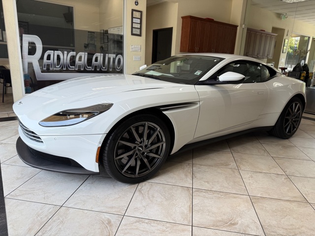 2019 Aston Martin DB 11