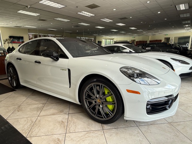 2019 Porsche Panamera Turbo S E-Hybrid