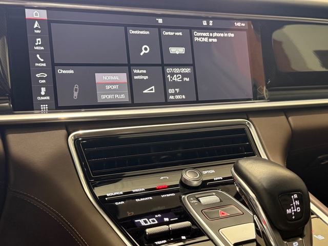 2019 Porsche Panamera Turbo S E-Hybrid