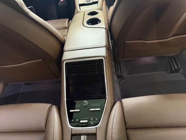 2019 Porsche Panamera Turbo S E-Hybrid