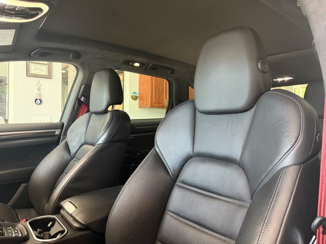 2016 Porsche Cayenne Turbo