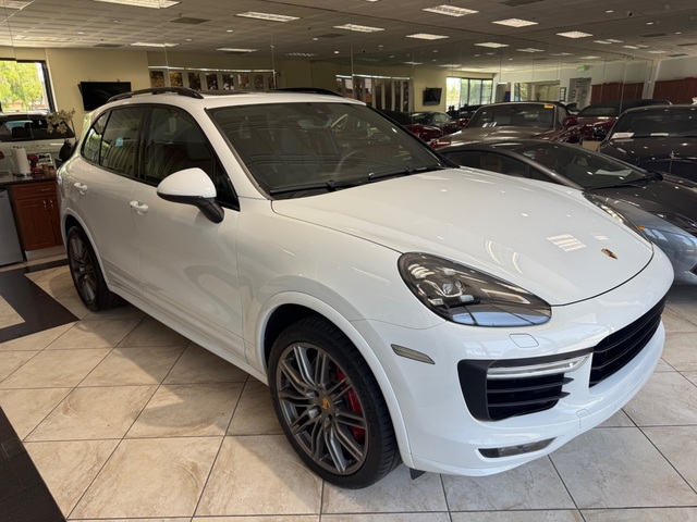 2016 Porsche Cayenne Turbo