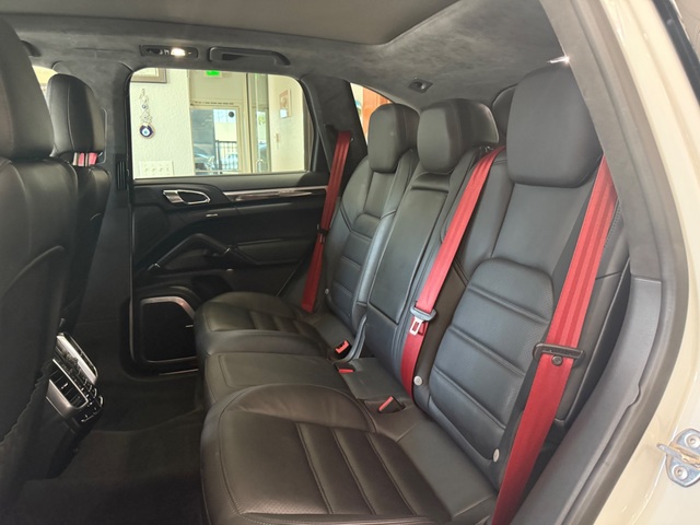 2016 Porsche Cayenne Turbo