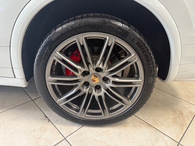 2016 Porsche Cayenne Turbo