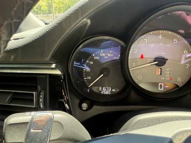 2022 Porsche Macan S AWD