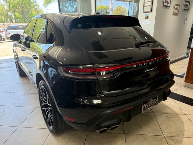 2022 Porsche Macan S AWD