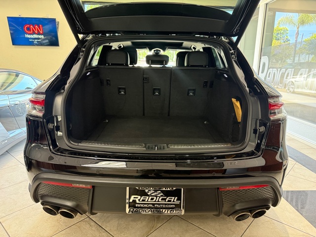 2022 Porsche Macan S AWD