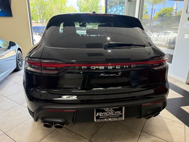 2022 Porsche Macan S AWD