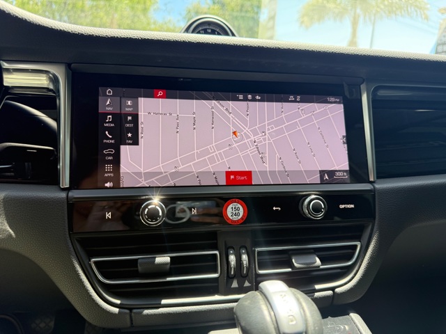 2022 Porsche Macan S AWD