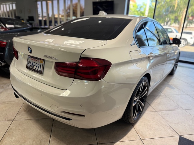 2018 BMW 330e Plug in Hybrid