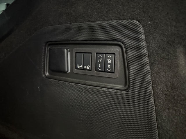 2024 Cadillac ESCALADE ESV SPORT PLATINUM