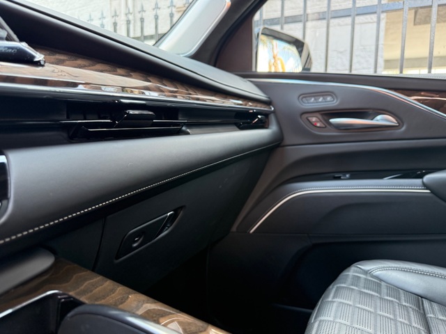 2024 Cadillac ESCALADE ESV SPORT PLATINUM