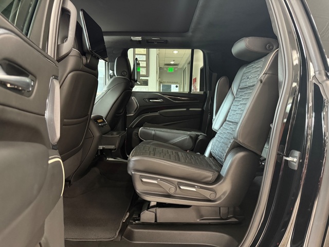 2024 Cadillac ESCALADE ESV SPORT PLATINUM