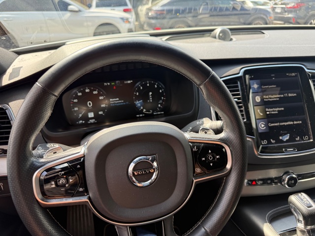 2016 Volvo XC 90 T6 R-Design