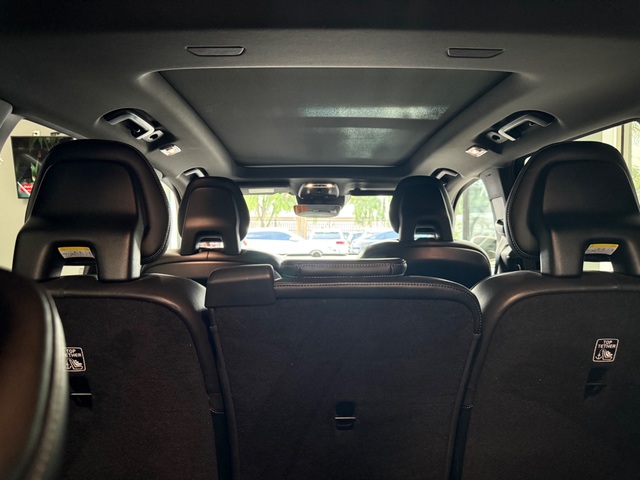 2016 Volvo XC 90 T6 R-Design