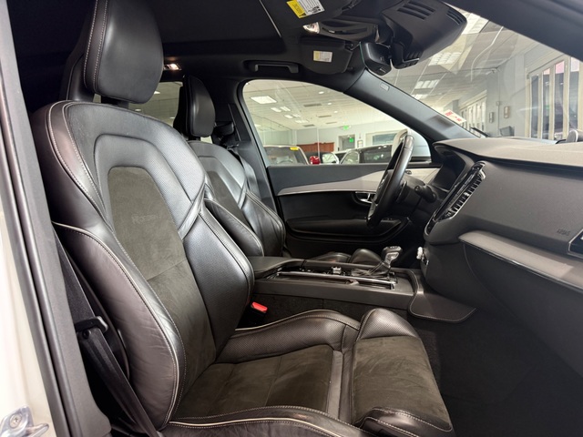 2016 Volvo XC 90 T6 R-Design