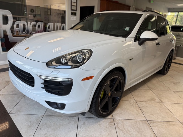 2018 Porsche Cayenne S E Hybrid Platinum Edition