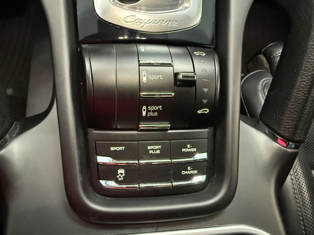 2018 Porsche Cayenne S E Hybrid Platinum Edition