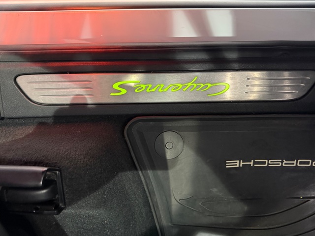 2018 Porsche Cayenne S E Hybrid Platinum Edition
