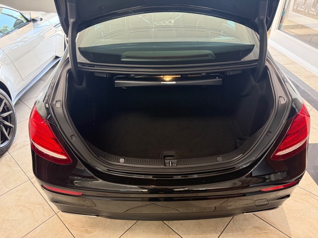 2019 Mercedes-Benz E-300 Sedan