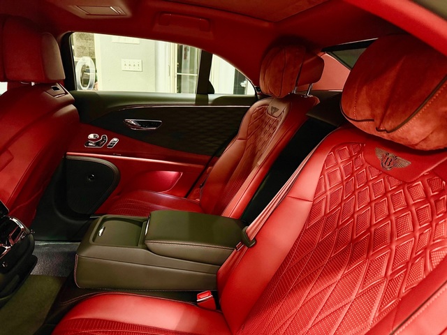 2022 Bentley Flying Spur Mulliner Pkg W12