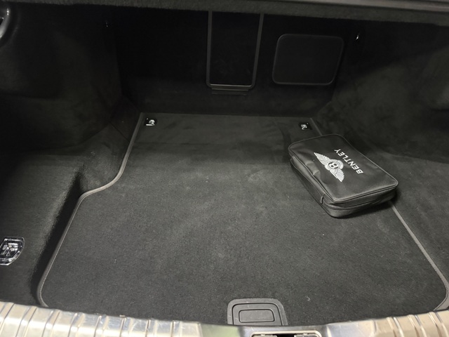 2022 Bentley Flying Spur Mulliner Pkg W12