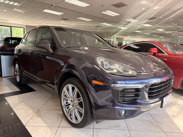2018 Porsche Cayenne Platinum Edition