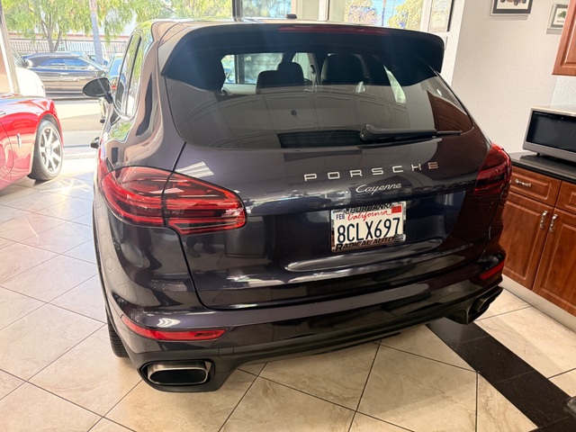2018 Porsche Cayenne Platinum Edition