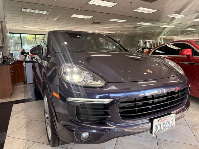 2018 Porsche Cayenne Platinum Edition