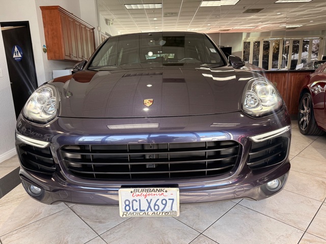 2018 Porsche Cayenne Platinum Edition