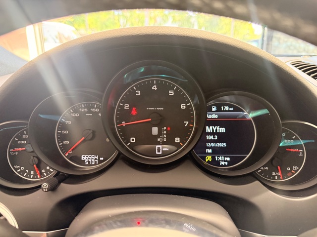 2018 Porsche Cayenne Platinum Edition