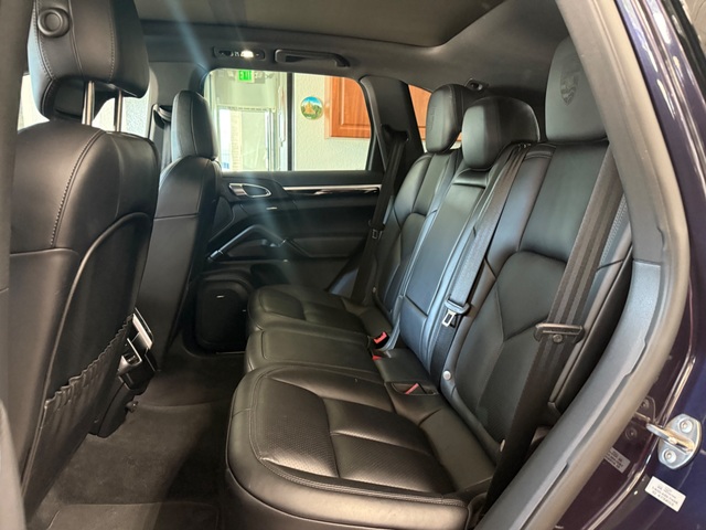 2018 Porsche Cayenne Platinum Edition