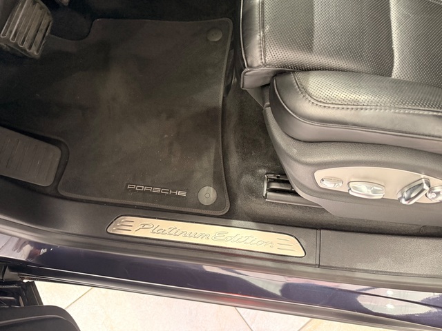 2018 Porsche Cayenne Platinum Edition