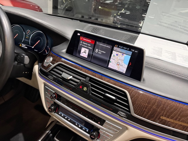 2019 BMW 740i
