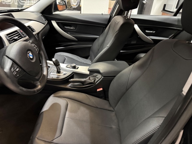 2016 BMW 320i