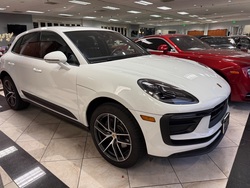 2025 Porsche Macan Pdk