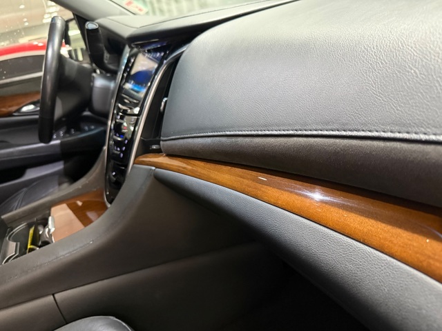 2019 Cadillac ESCALADE Luxury