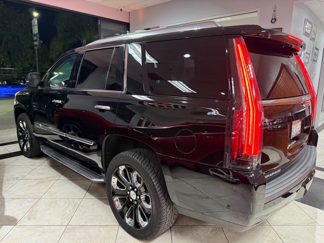 2019 Cadillac ESCALADE Luxury