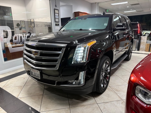 2019 Cadillac ESCALADE Luxury