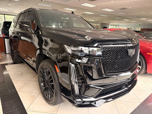 2023 Cadillac Escalade V-Series's photo