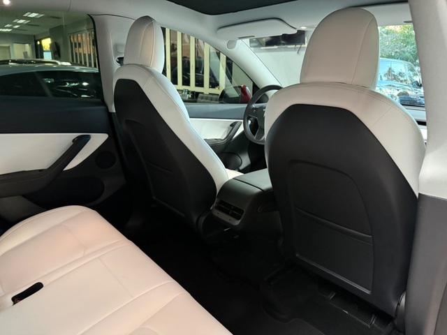 2022 Tesla MODEL Y Performance Sport