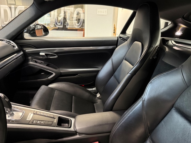 2015 Porsche Cayman GTS