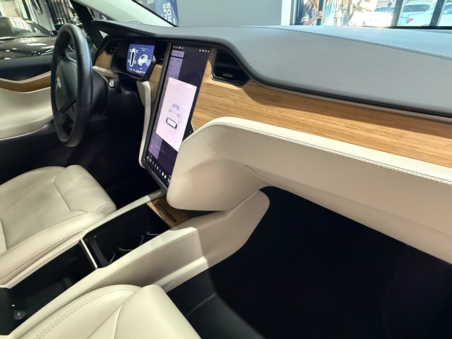 2018 Tesla Model X 100 D