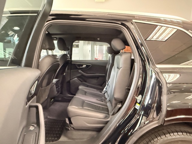 2020 Audi Q7 Premium