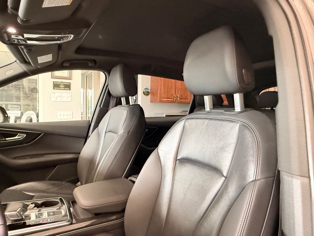 2020 Audi Q7 Premium