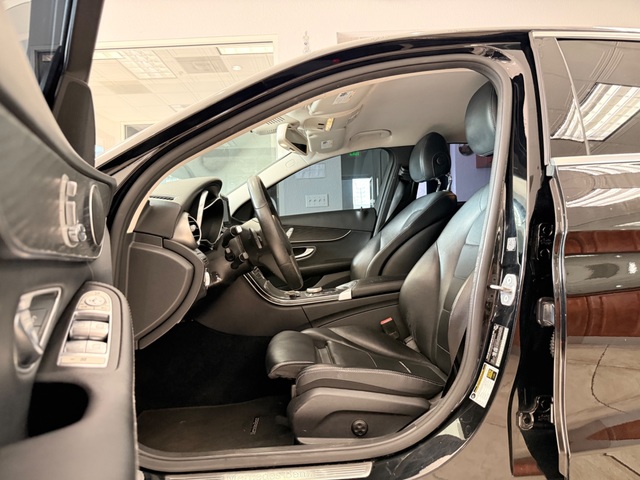 2017 Mercedes-Benz C 300 Sport