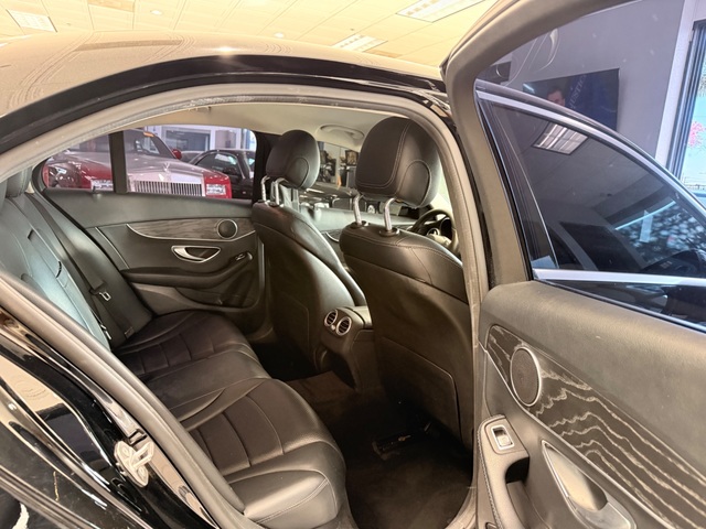 2017 Mercedes-Benz C 300 Sport